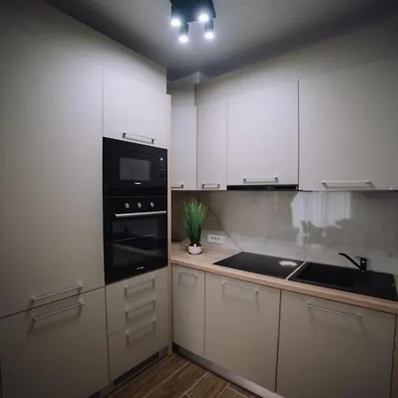 Sofia - Endless Summer Mamaia Nord ナボダリ