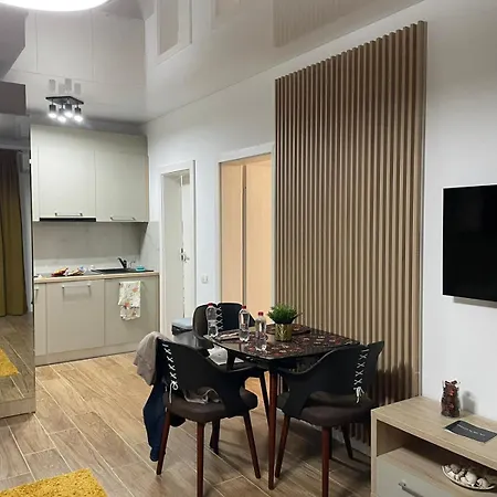 Sofia - Endless Summer Mamaia Nord