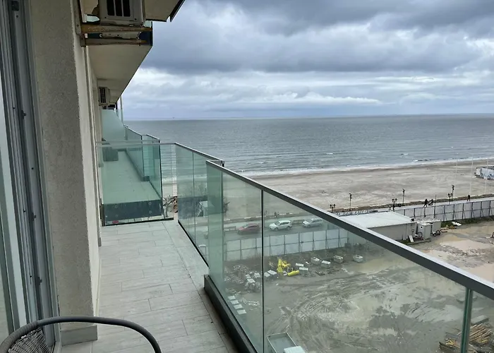 Sofia - Endless Summer Mamaia Nord